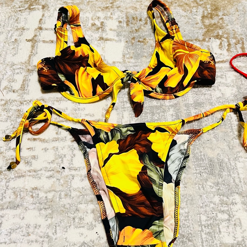 Vintage Venus Bikini Set